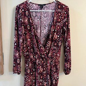620 NWOT Forever 21 Long-sleeved Romper